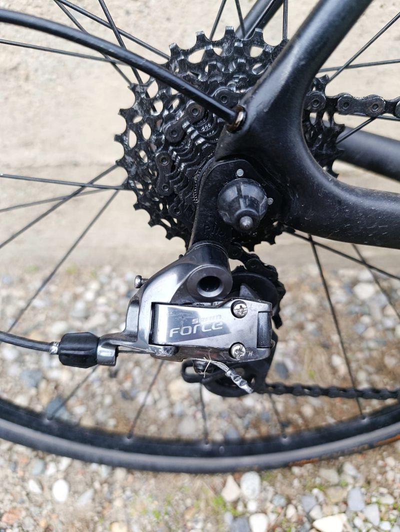 Used Specialized Tarmac SRAM Force 2016 Road & Gravel, Black — image 3 of 10