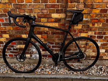 Used Trek Domane 6.9 Disc Compact 2015 2015 Road & Gravel, Black — image 1 of 4