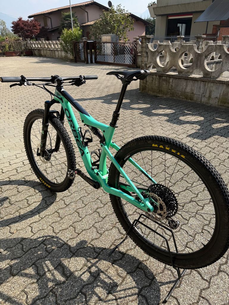 Used Orbea OIZ M20 TR 2020 2020 Mountainbike, Green, 29 — image 6 of 8