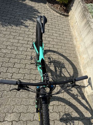 Used Orbea OIZ M20 TR 2020 2020 Mountainbike, Green, 29 — image 7 of 8