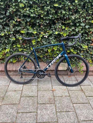 Used Trek Domane AL 2 Disc 2022 2022 Road & Gravel, Blue — image 1 of 5