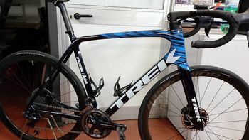Used Trek Emonda 2021 Road & Gravel, Black — image 1 of 6