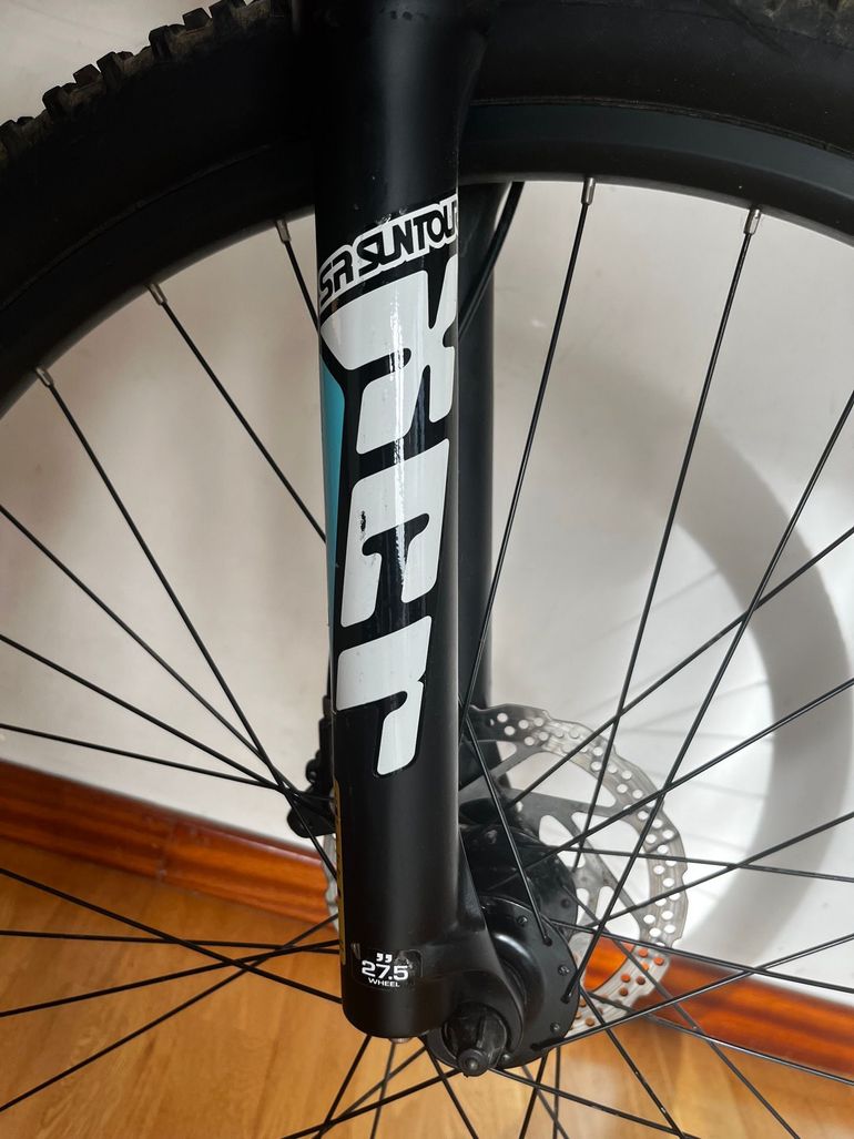 Used Giant Talon Shimano Deore 2017 Mountainbike, Black — image 7 of 7
