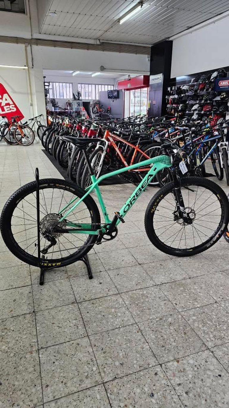 Used Orbea ALMA M50 2021 2021 Mountainbike, Green, 29 — image 1 of 5
