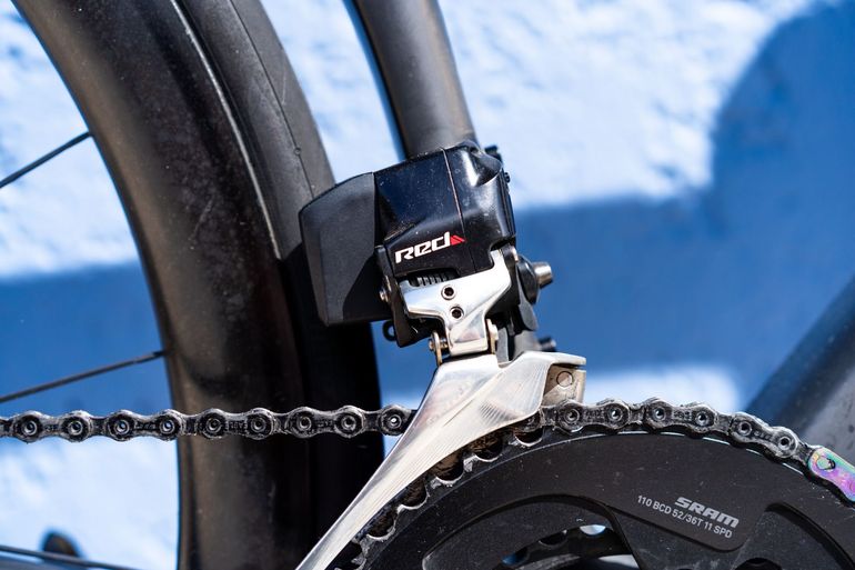 Used Canyon Ultimate CF SLX Disc 9.0 SL 2018 2018 Road & Gravel, Black — image 23 of 24