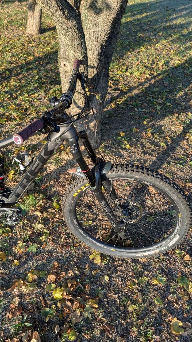 Used Trek Remedy SRAM GX Eagle 2019 Mountainbike, Black — image 4 of 11