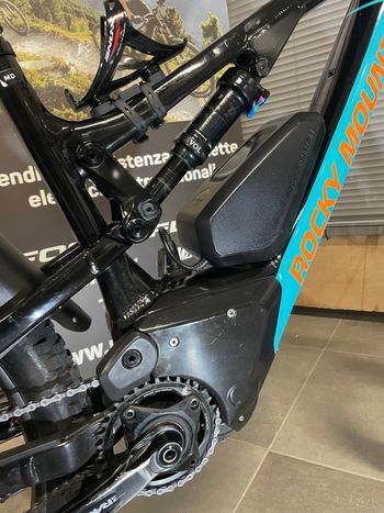 Used Rocky Mountain Altitude Powerplay Alloy 70 2019 2019 Mountainbike, Black, 27.5 — image 4 of 8