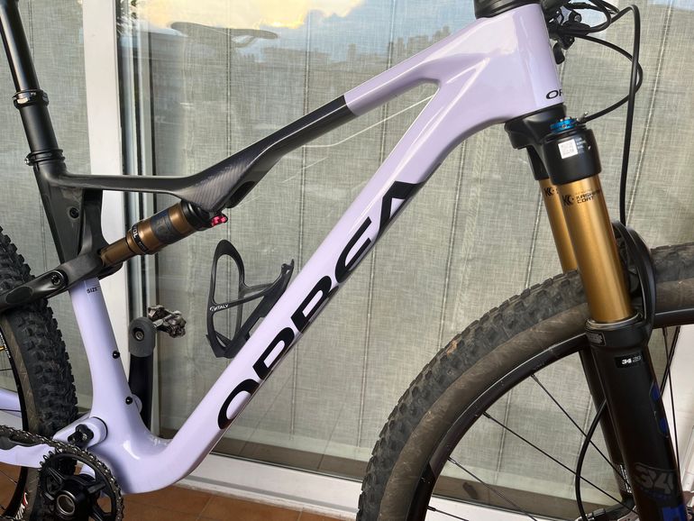 Used Orbea Oiz Shimano Deore XT 2024 Mountainbike, Purple, 29 — image 4 of 9