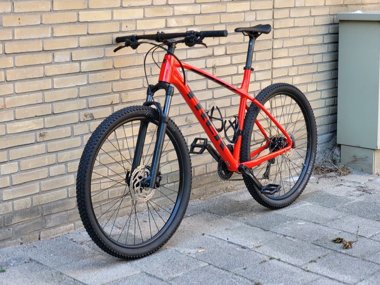Used Trek X-caliber 7 2020 2020 Mountainbike, Red — image 2 of 14