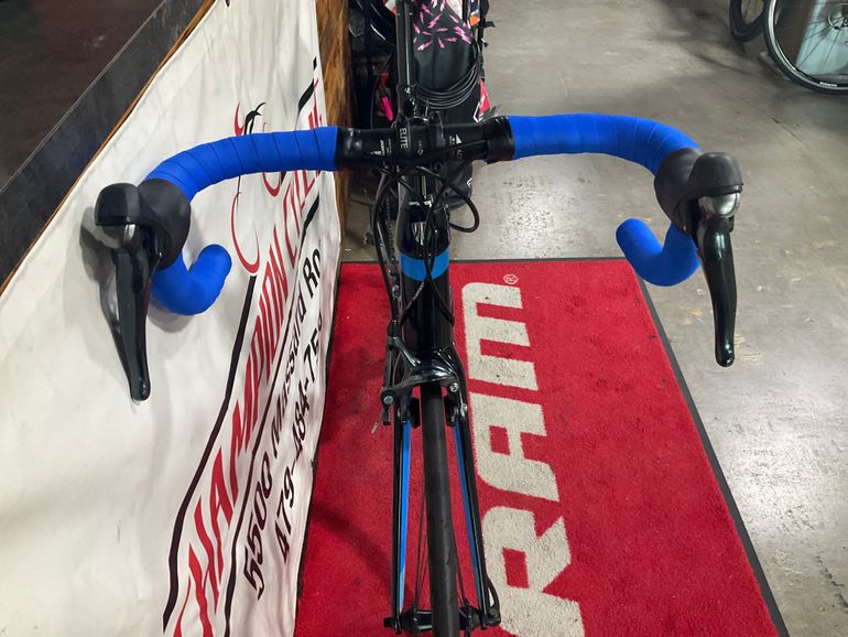 Used Trek Émonda S 4 2017 2017 Road & Gravel, Black — image 3 of 10