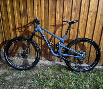 Used Focus JAM 6.8 SEVEN 2021 2021 Mountainbike, Light Gray, 27.5 — image 2 of 7