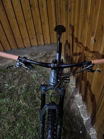 Used Focus JAM 6.8 SEVEN 2021 2021 Mountainbike, Light Gray, 27.5 — image 7 of 7