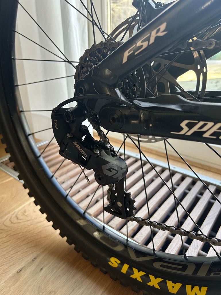 Used Specialized Demo Expert 2022 2022 Mountainbike, Black, 29, 27.5 — image 7 of 14