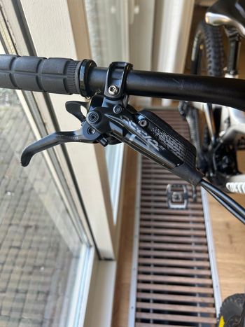 Used Specialized Demo Expert 2022 2022 Mountainbike, Black, 29, 27.5 — image 8 of 14