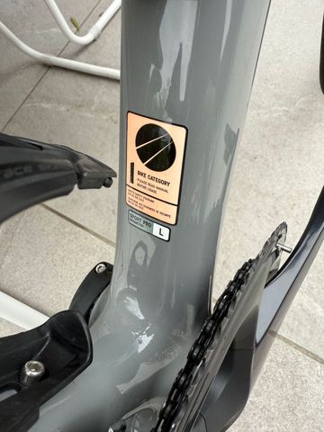 Used Canyon Ultimate CF SL 7 Disc 2021 2021 Road & Gravel, Light Gray — image 2 of 4