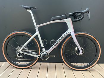 Used Pinarello Dogma GR 2026 Road & Gravel, Hellgrau — image 1 of 4