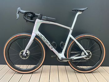 Used Pinarello Dogma GR 2026 Road & Gravel, Hellgrau — image 4 of 4