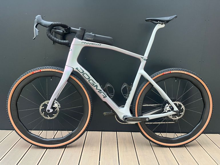 Used Pinarello Dogma GR 2026 Road & Gravel, Hellgrau — image 4 of 4