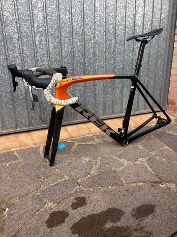 Trek Emonda SL7 2020 Road & Gravel usato, Arancione — immagine 2 di 3