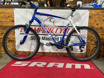 Specialized, Hardrock 2011