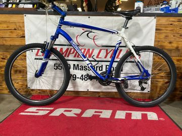 Used Specialized Hardrock 2011 2011 MTB