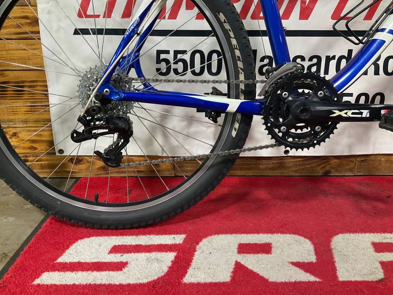 Used Specialized Hardrock 2011 2011 Mountainbike, Blue, 26 — image 2 of 3