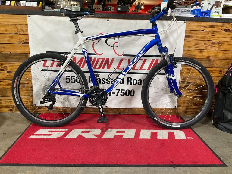Used Specialized Hardrock 2011 2011 Mountainbike, Blue, 26 — image 2 of 6