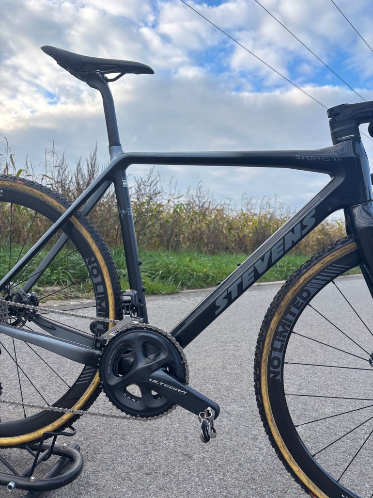 Used Stevens Super prestige Shimano Ultegra Di2 2022 Road & Gravel, Light Gray — image 4 of 13