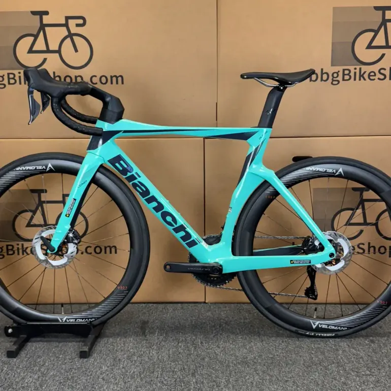 Used Bianchi New Bianchi Oltre Comp, Ultegra Di2 12-speed - 2024 (55cm) 2024 Road & Gravel, Blue — image 2 of 12