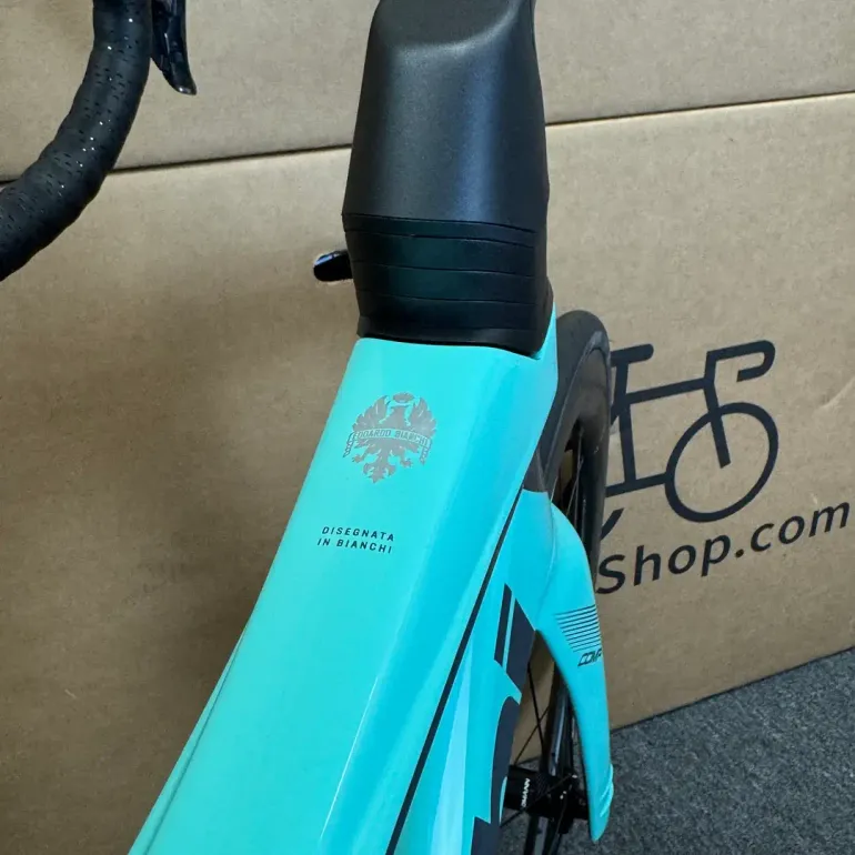 Used Bianchi New Bianchi Oltre Comp, Ultegra Di2 12-speed - 2024 (55cm) 2024 Road & Gravel, Blue — image 10 of 12