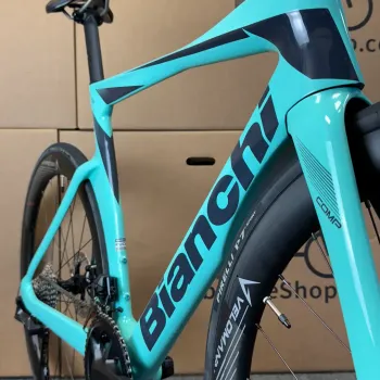 Used Bianchi New Bianchi Oltre Comp, Ultegra Di2 12-speed - 2024 (55cm) 2024 Road & Gravel, Blue — image 5 of 12