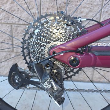 Used Specialized Status 140 2022 2022 Mountainbike, Red, 29, 27.5 — image 9 of 20