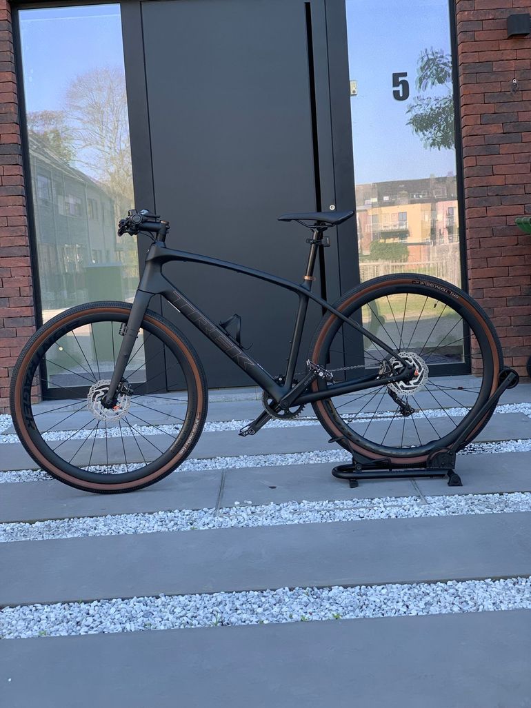 Used Trek FX Sport 6 2023 Road & Gravel, Black — image 3 of 3
