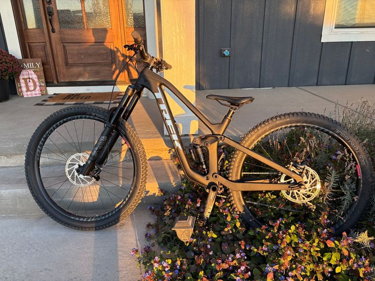 Used Trek Slash SRAM NX Eagle 2023 Mountainbike, Black — image 3 of 4