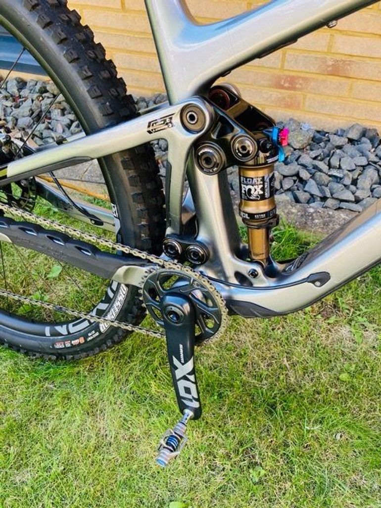 Used Pivot TRAIL 429 Pro X01 2023 2023 Mountainbike, Light Gray, 29 — image 7 of 13
