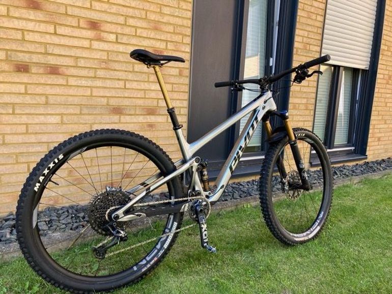 Used Pivot TRAIL 429 Pro X01 2023 2023 Mountainbike, Light Gray, 29 — image 13 of 13