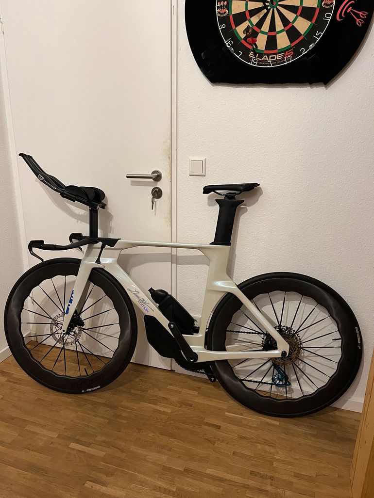 Used Orbea ORDU M20iLTD 2022 2022 Road & Gravel, White — image 2 of 11