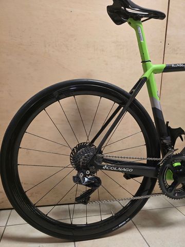 Used Colnago C64 2021 Road & Gravel, Green — image 9 of 19