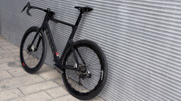 Used Canyon Aeroad CFR eTap 2024 2024 Road & Gravel, Black — image 11 of 17