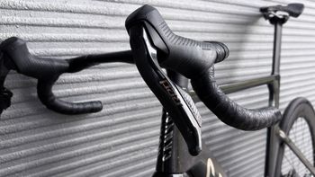 Used Canyon Aeroad CFR eTap 2024 2024 Road & Gravel, Black — image 9 of 17