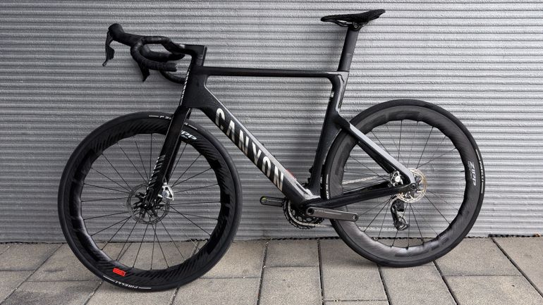 Used Canyon Aeroad CFR eTap 2024 2024 Road & Gravel, Black — image 12 of 17