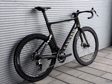 Used Canyon Aeroad CFR eTap 2024 2024 Road & Gravel, Black — image 3 of 17