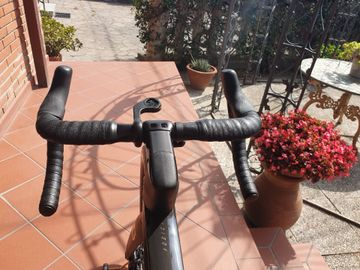 Used Scott Addict RC 15 2024 2024 Road & Gravel, Light Gray — image 7 of 11