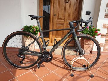 Used Scott Addict RC 15 2024 2024 Road & Gravel, Light Gray — image 6 of 11