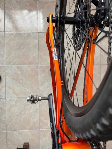 Used Trek Supercaliber Shimano XTR 2022 Mountainbike, Red — image 12 of 39