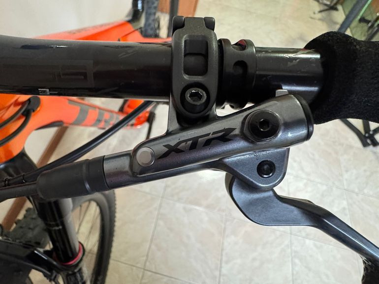 Used Trek Supercaliber Shimano XTR 2022 Mountainbike, Red — image 35 of 39