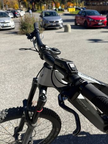 Used Whistle B-Rush C6.4 2025 Mountainbike — image 5 of 7