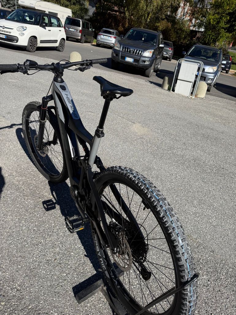 Used Whistle B-Rush C6.4 2025 Mountainbike — image 6 of 7