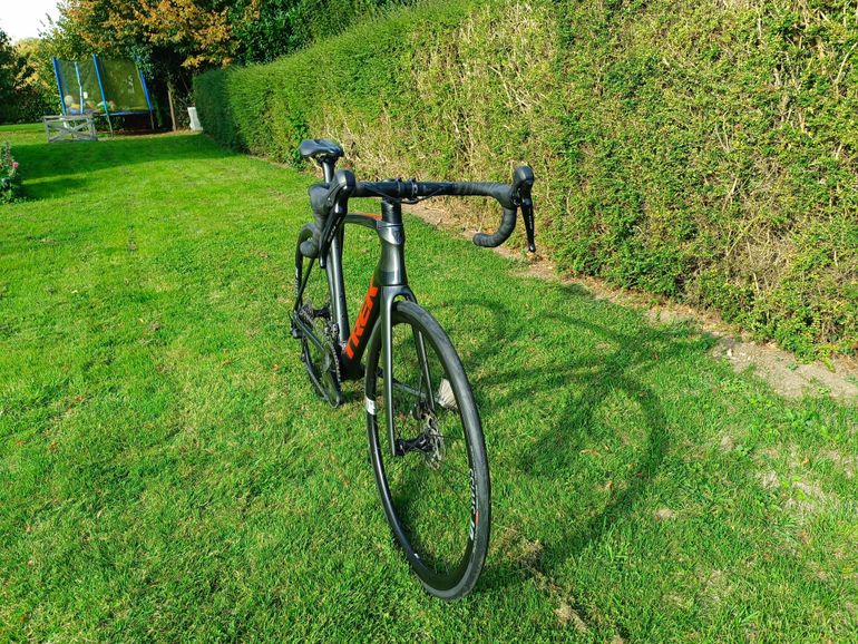 Used Trek Émonda SL 5 2023 2023 Road & Gravel, Light Gray — image 3 of 3