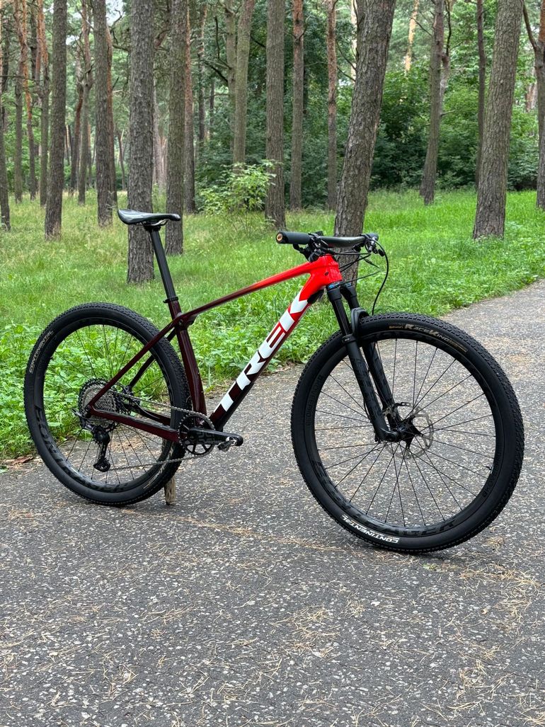 Used Trek Procaliber 9.8 2023 2023 Mountainbike, Red, 29 — image 11 of 11